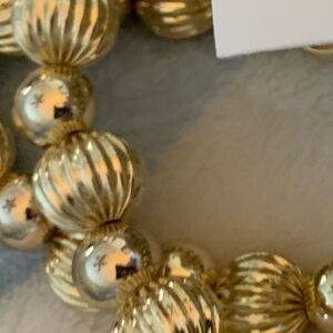 J.Crew❤️Beautiful Gold Bead❤️❤️Bracelet w/pouch NWT trending❤️BRACELET